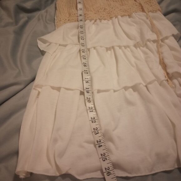 Crochet lace tiered halter dress - Picture 4 of 8